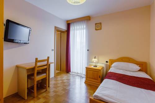 Imagen de la habitación del Hotel Pension Török. Foto 7