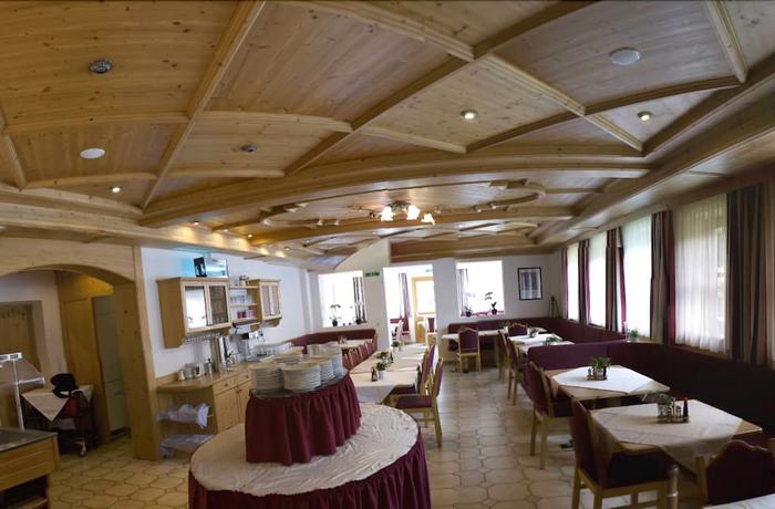 Imagen del bar/restaurante del Hotel Pension Traube. Foto 9