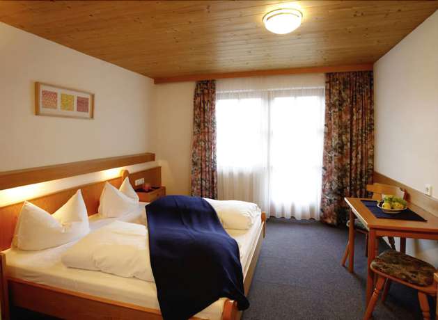 Imagen de la habitación del Hotel Pension Traube. Foto 16