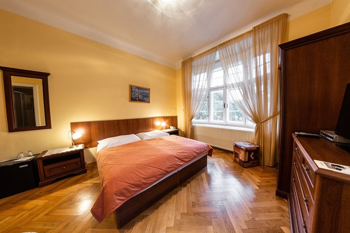 Imagen de la habitación del Hotel Pension Villa A.Malka. Foto 8
