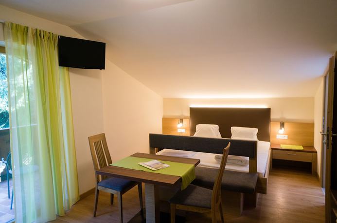 Imagen de la habitación del Hotel Pension Weihergut. Foto 17