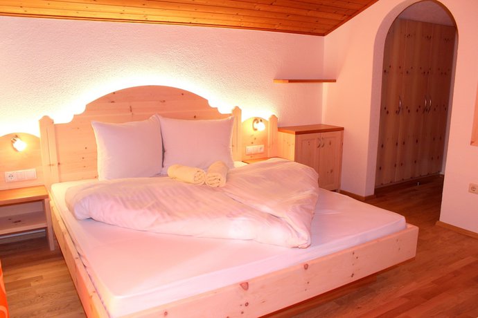 Imagen de la habitación del Hotel Pension Widmann. Foto 4