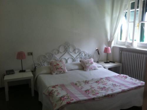 Imagen de la habitación del Hotel Pensione Moderna. Foto 14