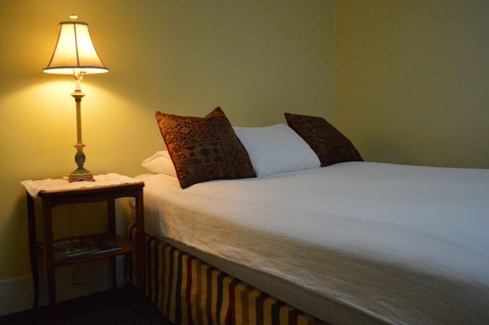 Imagen de la habitación del Hotel Pensione Nichols. Foto 9