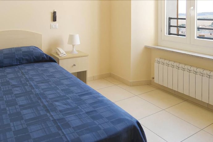 Imagen de la habitación del Hotel Pensione Piemonte. Foto 4