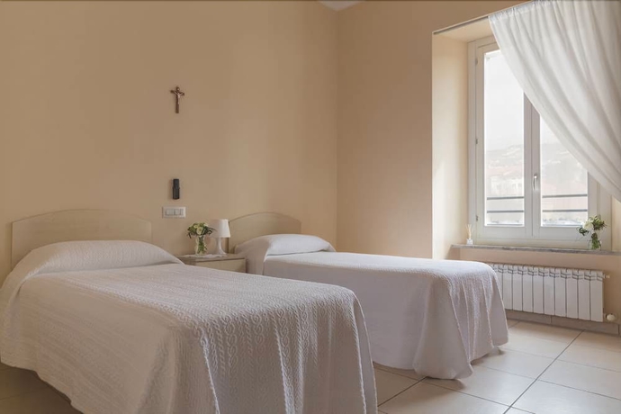 Imagen de la habitación del Hotel Pensione Piemonte. Foto 6