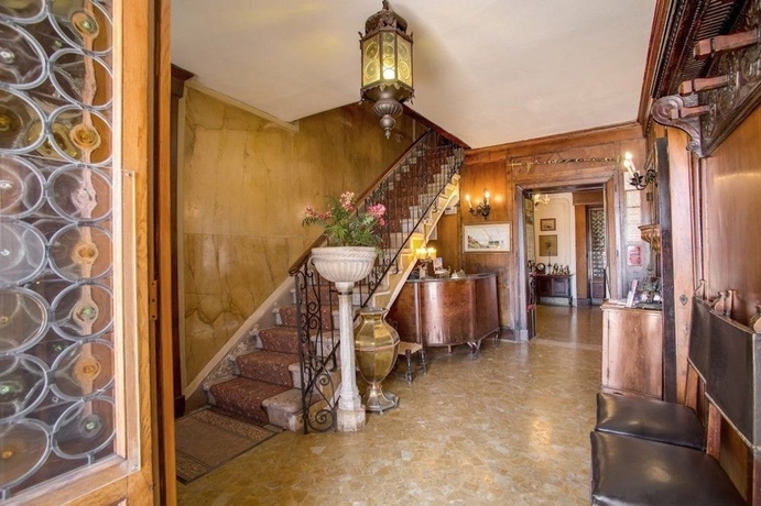 Imagen de los interiores del Hotel Pensione Seguso. Foto 9