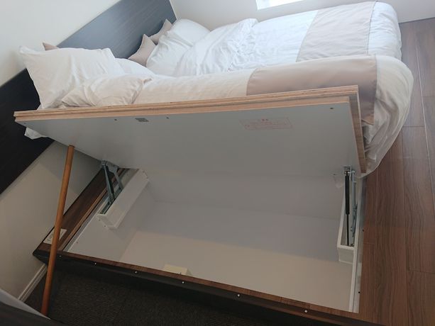 Imagen de la habitación del Hotel Pensione Uno. Foto 11