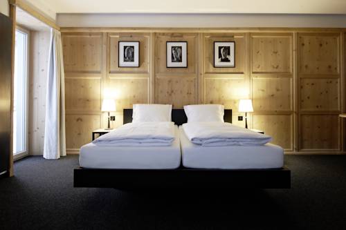 Imagen de la habitación del Hotel Pensiun Aldier. Foto 7