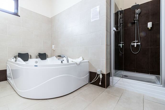 Imagen general del Hotel Pensiunea Aristocratis. Foto 3