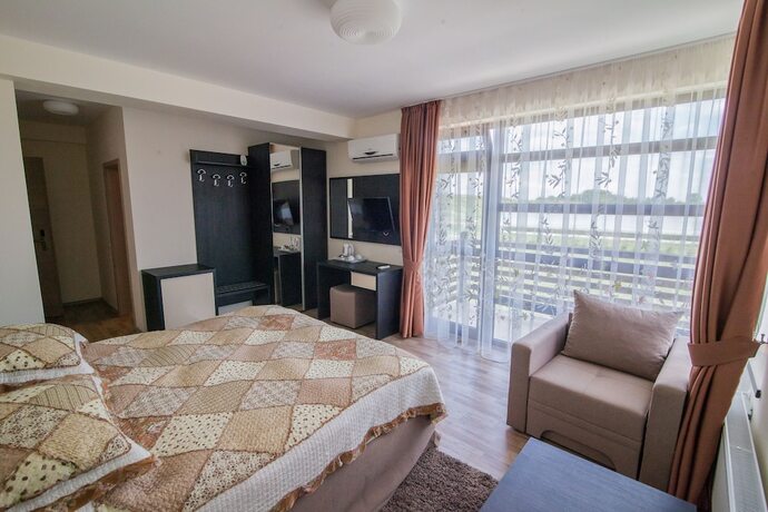 Imagen de la habitación del Hotel Pensiunea Aristocratis. Foto 17