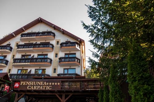 Imagen general del Hotel Pensiunea Carpatic. Foto 4