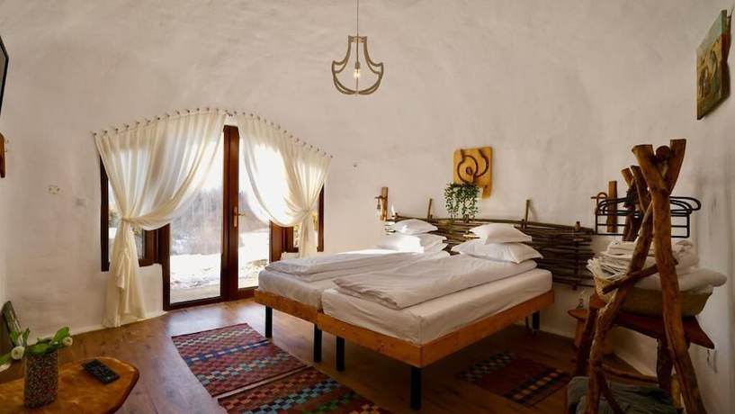 Imagen de la habitación del Hotel Pensiunea Dealul Verde. Foto 3