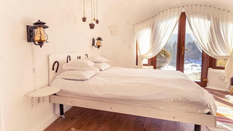 Imagen de la habitación del Hotel Pensiunea Dealul Verde. Foto 5