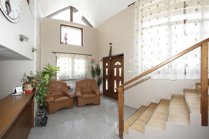Imagen general del Hotel Pensiunea Denim. Foto 4