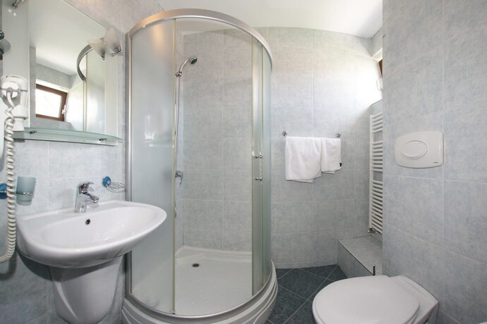 Imagen general del Hotel Pensiunea Denim. Foto 6