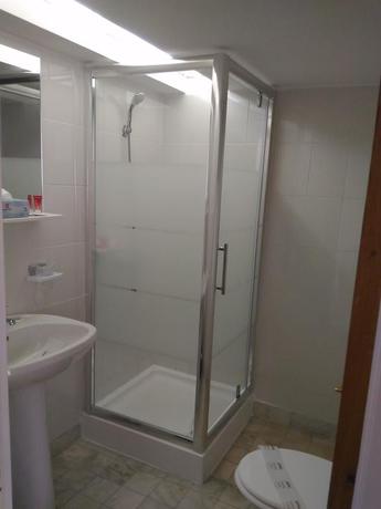 Imagen de los interiores del Hotel Pensiunea Helvetia. Foto 5