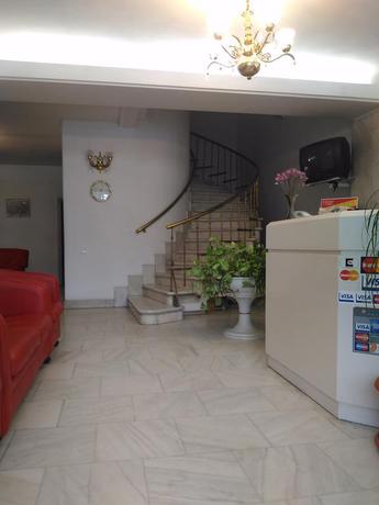 Imagen de los interiores del Hotel Pensiunea Helvetia. Foto 9