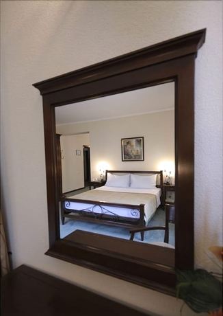 Imagen de la habitación del Hotel Pensiunea La Residenza. Foto 8
