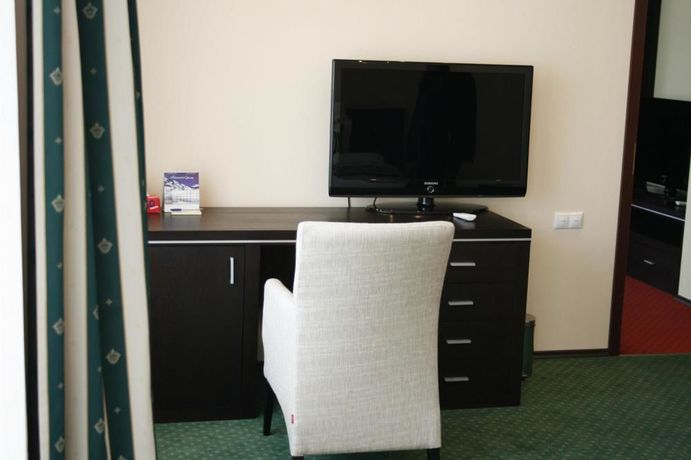 Imagen general del Hotel Pensiunea President. Foto 9