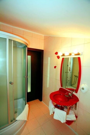 Imagen de la habitación del Hotel Pensiunea SIERA. Foto 15