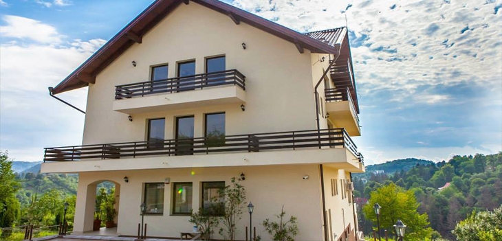 Imagen general del Hotel Pensiunea Toscana. Foto 4