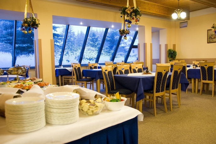 Imagen del bar/restaurante del Hotel Pensjonat Biały Potok-polskie Tatry S.a.. Foto 7