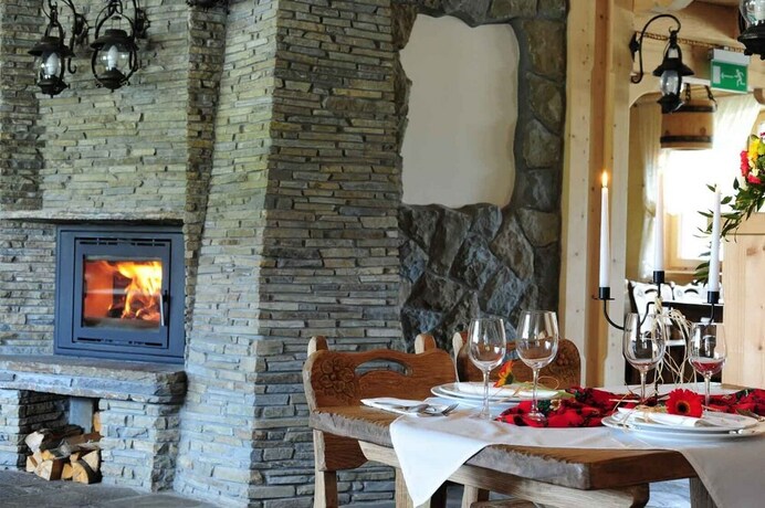 Imagen del bar/restaurante del Hotel Pensjonat Pod Kotelnica. Foto 17