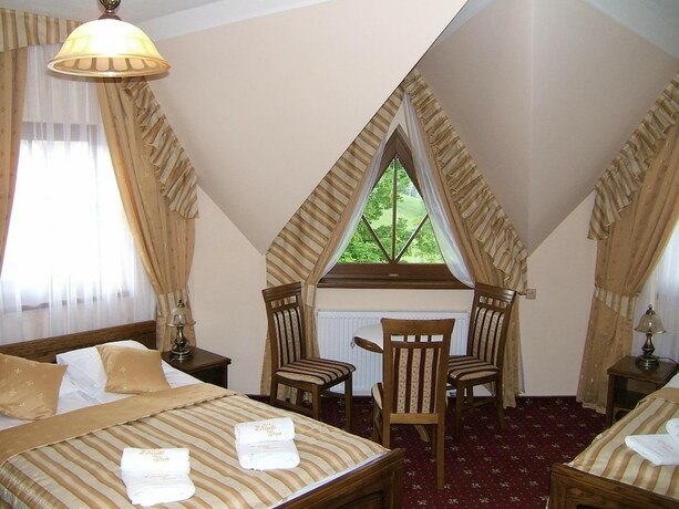 Imagen general del Hotel Pensjonat Zb&oacute;jecki Dw&oacute;r. Foto 14