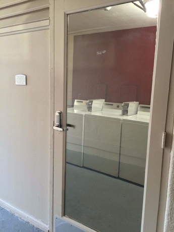 Imagen de los interiores del Hotel Pentagon. Foto 25