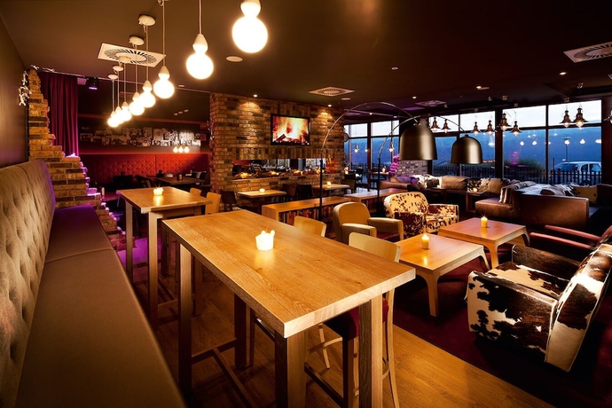 Imagen del bar/restaurante del Hotel Pentahotel Eisenach. Foto 3