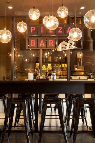 Imagen del bar/restaurante del Hotel Pentahotel Hong Kong, Kowloon. Foto 3