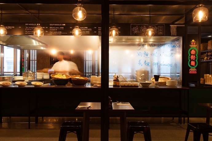 Imagen del bar/restaurante del Hotel Pentahotel Hong Kong, Kowloon. Foto 6