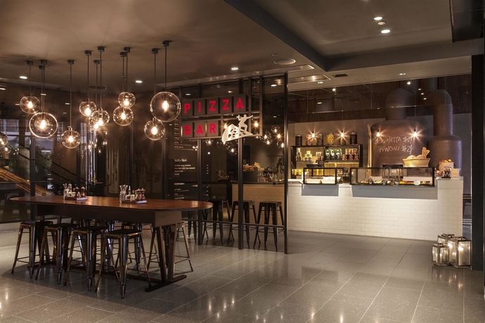 Imagen del bar/restaurante del Hotel Pentahotel Hong Kong, Kowloon. Foto 8