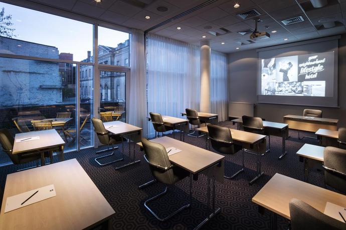 Imagen de los interiores del Hotel Pentahotel Leuven. Foto 8