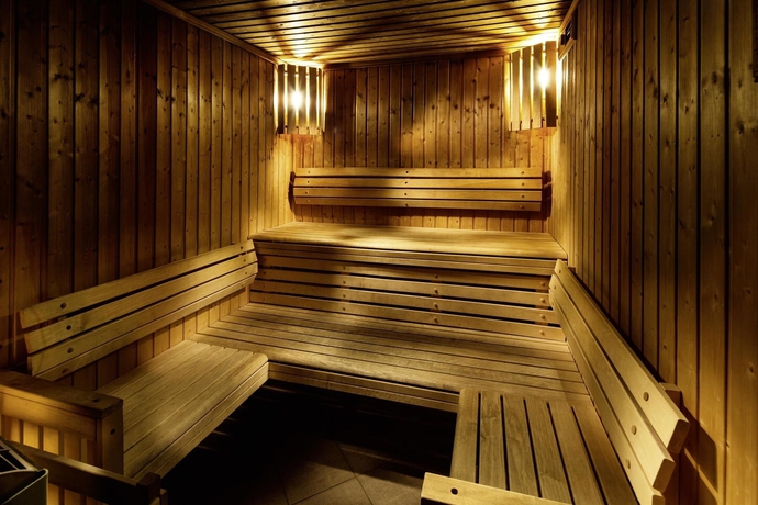 Imagen de la piscina del Hotel Pentahotel Paris Charles De Gaulle. Foto 15