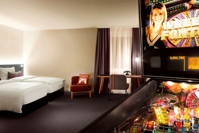 Imagen de la habitación del Hotel Pentahotel Prague. Foto 12