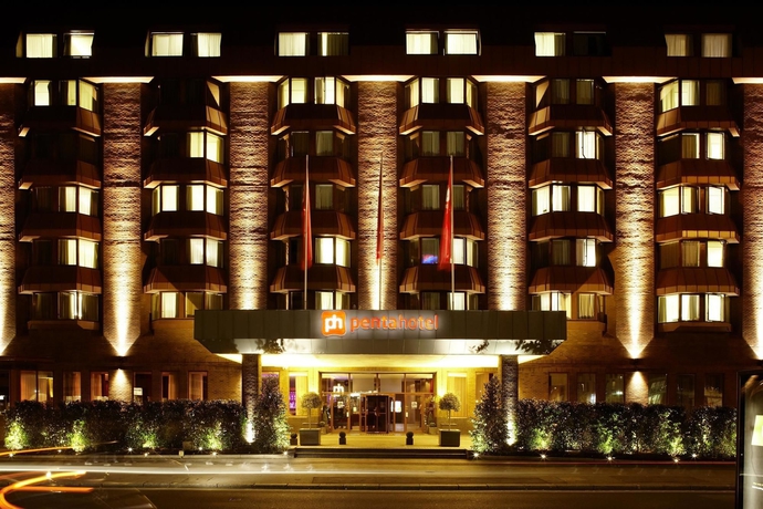 Imagen general del Hotel Pentahotel Reading. Foto 4