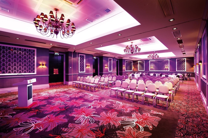 Imagen de los interiores del Hotel Pentahotel Reading. Foto 13