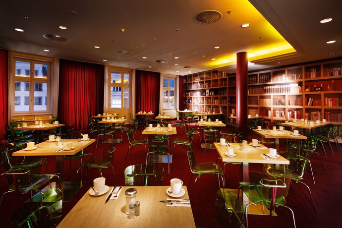 Imagen del bar/restaurante del Hotel Pentahotel Rostock. Foto 5