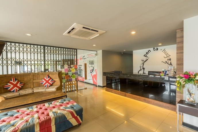 Imagen de los interiores del Hotel Pentahug. Foto 19