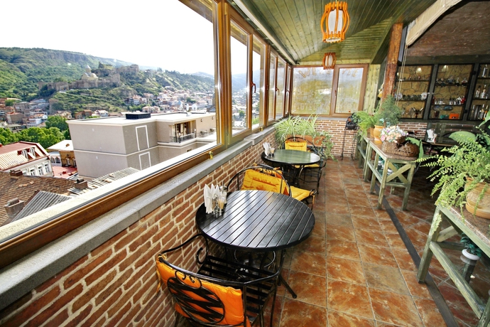 Imagen del bar/restaurante del Hotel Penthouse. Foto 8