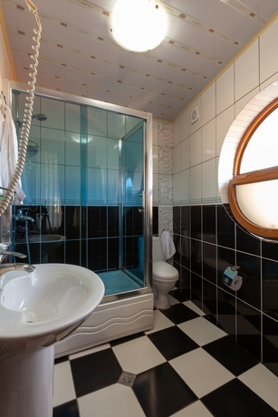 Imagen de la habitación del Hotel Penthouse. Foto 13