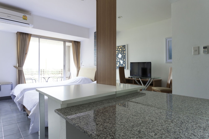 Imagen de la habitación del Hotel Penthouse Galare Thong Tower. Foto 2