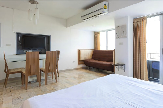 Imagen de la habitación del Hotel Penthouse Galare Thong Tower. Foto 5
