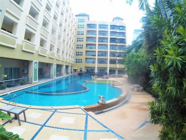 Imagen de la piscina del Hotel Penthouse Studio Apartment The Residence Jomtien. Foto 10
