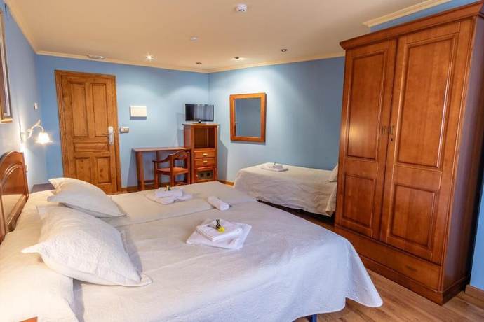 Imagen de la habitación del Hotel Peña Pandos, Aller-Felechosa. Foto 13