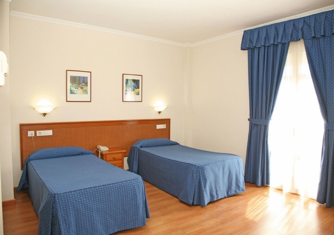 Imagen general del Hotel Peña de Arcos. Foto 4