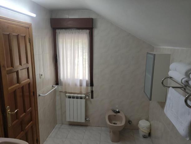 Imagen de la habitación del Hotel Peñagrande. Foto 7