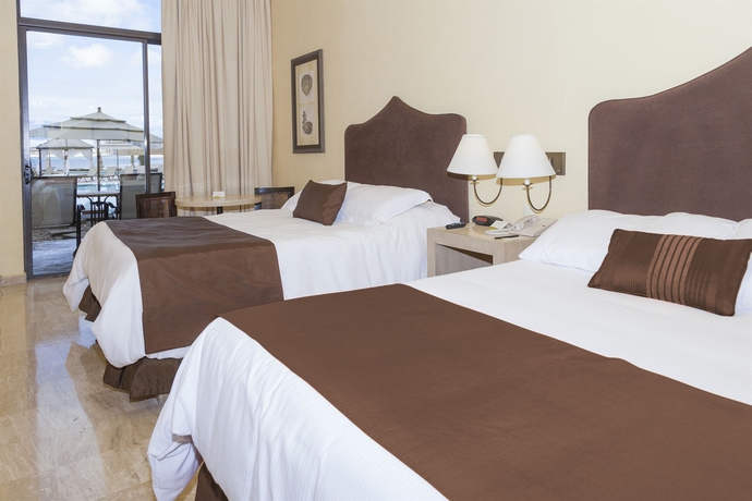 Imagen de la habitación del Hotel Pe&ntilde;asco Del Sol. Foto 4